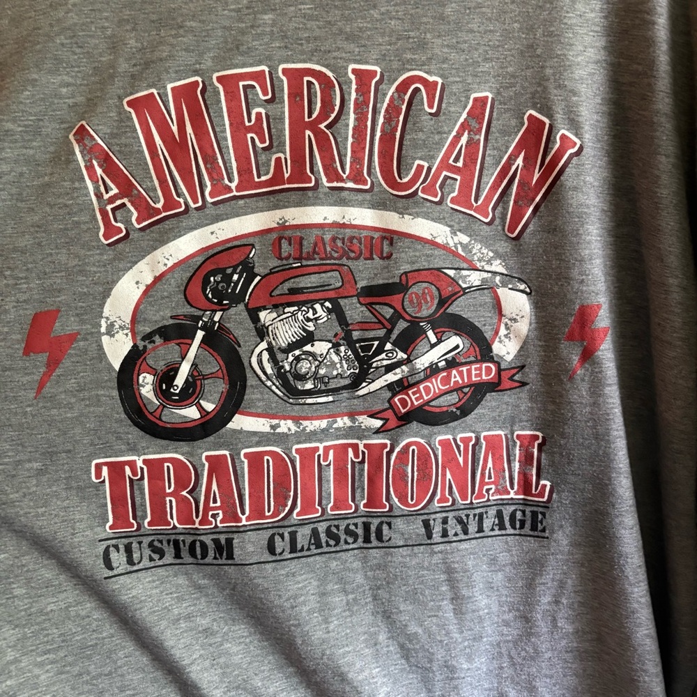Women’s Long Sleeve Graphic Shirt size L / Large - Picture 2 of 6